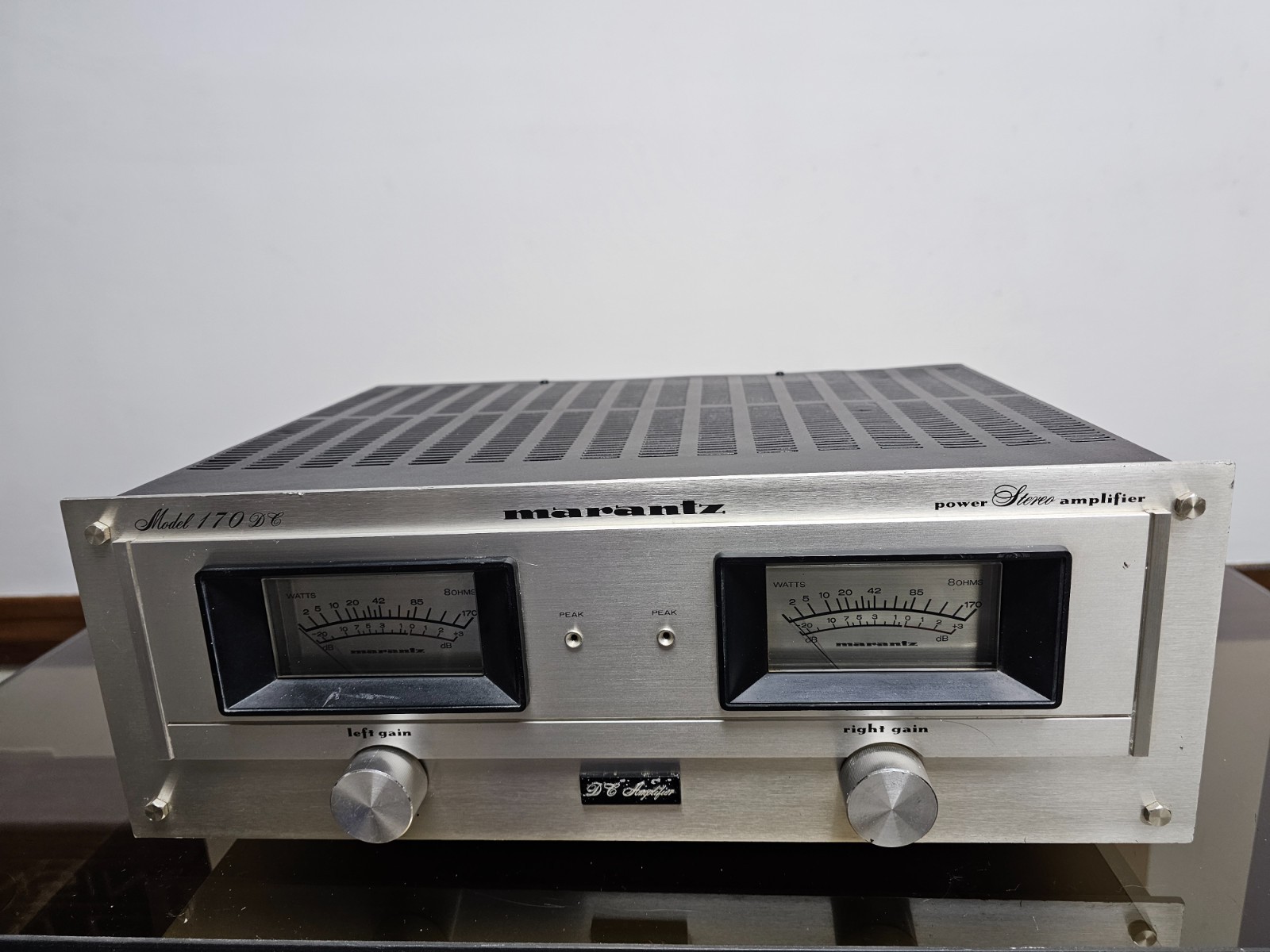 Marantz Model 170 DC Power Amplifier for Repair or Parts