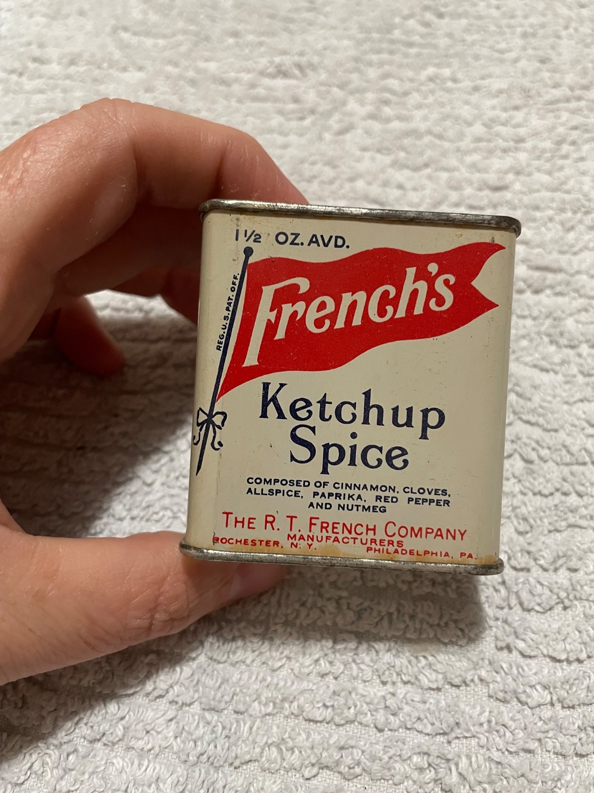 VTG French's Ketchup Spice Tin 1 1/8 Ounces Metal Spice Tin (Read) As seen Roch.