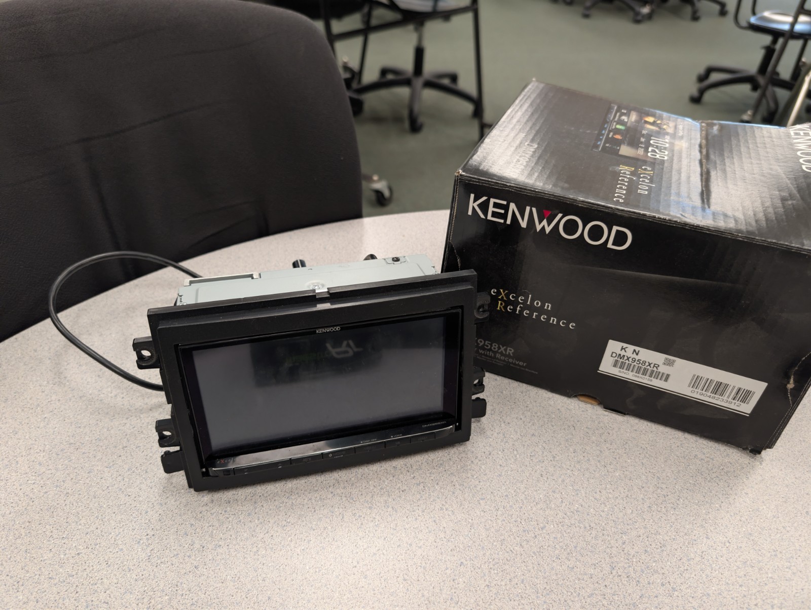  Kenwood DMX958XR Premium 6.8\