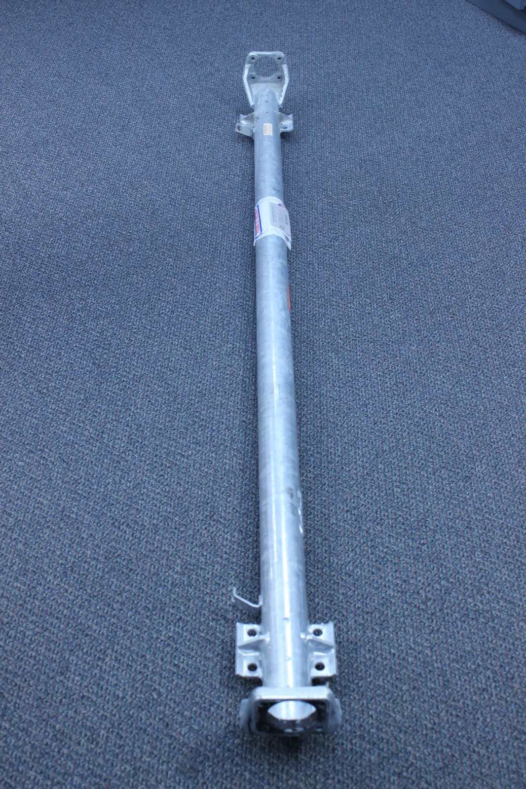 23462028 U-Haul Car Carrier Axle drop 3 round 90-7/16