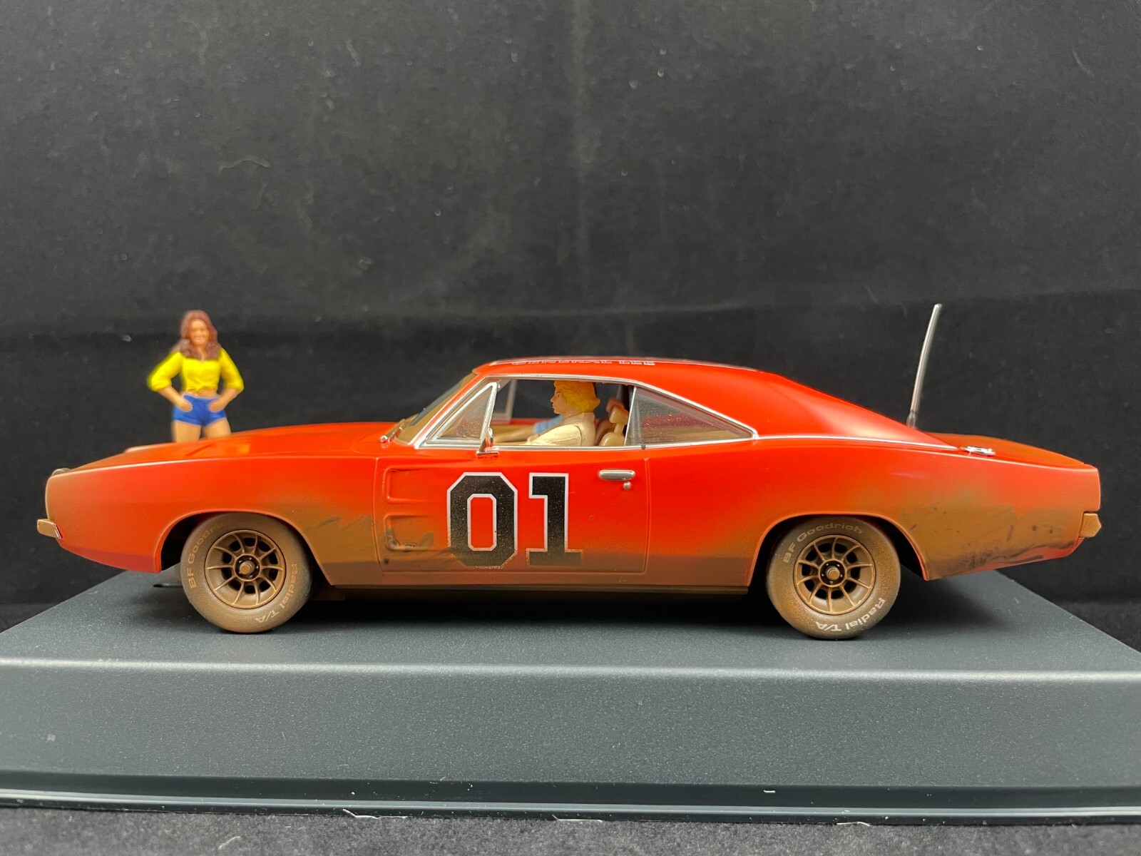 P158 PIONEER GENERAL LEE DODGE CHARGER DIRTY VERSION 1:32 SCALE SLOT CAR