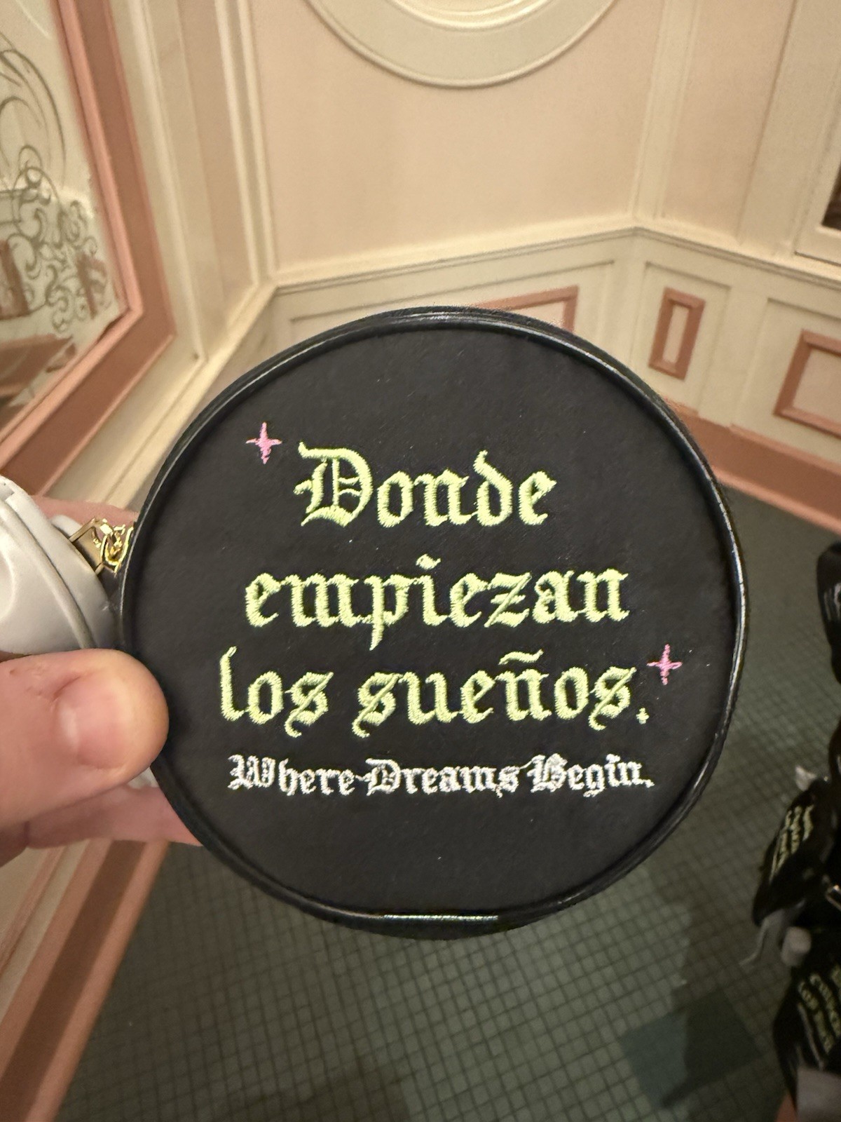 DISNEYLANDIA Coin Purse Viva La Bonita - Donde Empieza Los Sueños Disney Parks DISNEYLANDIA Coin Purse Viva La Bonita - Donde Empieza Los Sueños Disney Parks