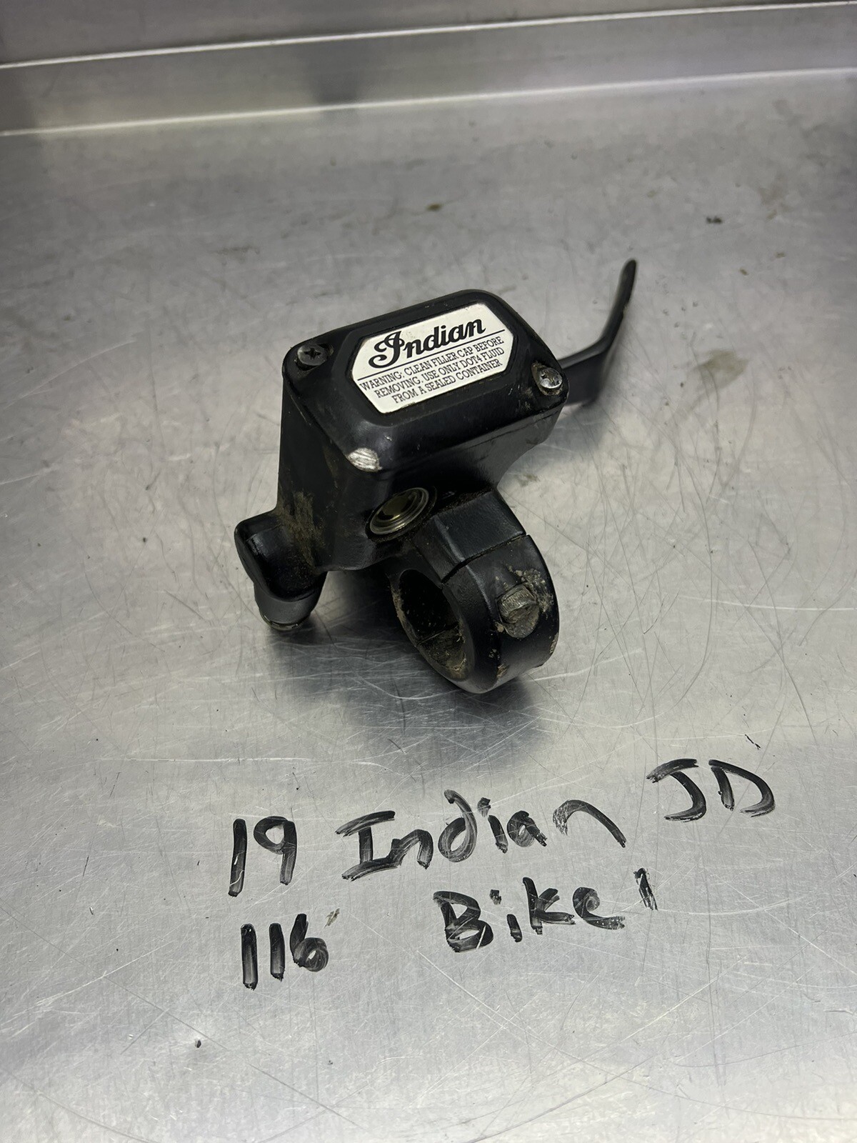 18-22 19 Indian Springfield Challenger Front Brake Master Cylinder Lever Scuffed 18-22 19 Indian Springfield Challenger Front Brake Master Cylinder Lever Scuffed