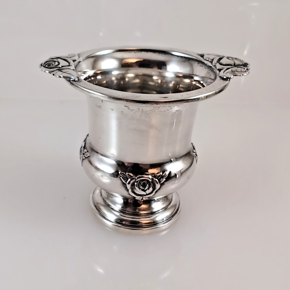 Vntg Royal Rose Sterling Silver Toothpick Urn Cigarette Holder Mueck Carey 43g Vntg Royal Rose Sterling Silver Toothpick Urn Cigarette Holder Mueck Carey 43g