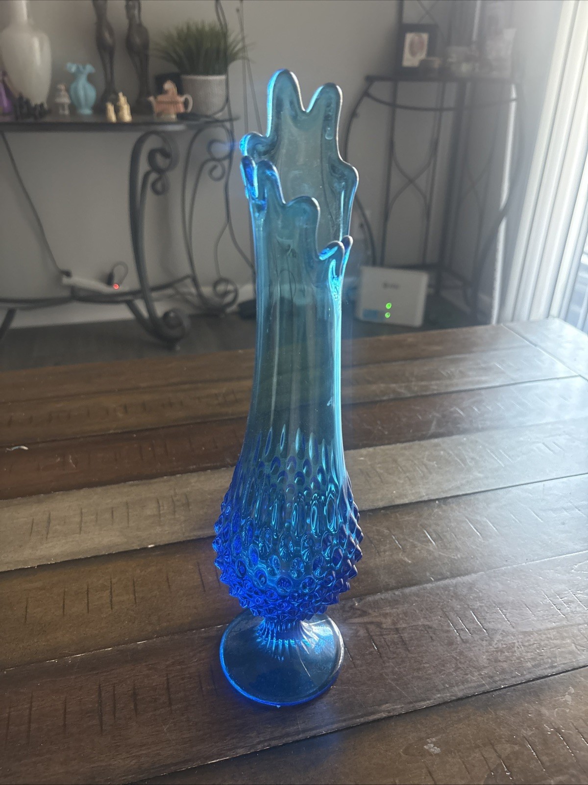 Vintage Pre-1970 Fenton Colonial Blue Hobnail Swung Vase 15\ Vintage Pre-1970 Fenton Colonial Blue Hobnail Swung Vase 15\