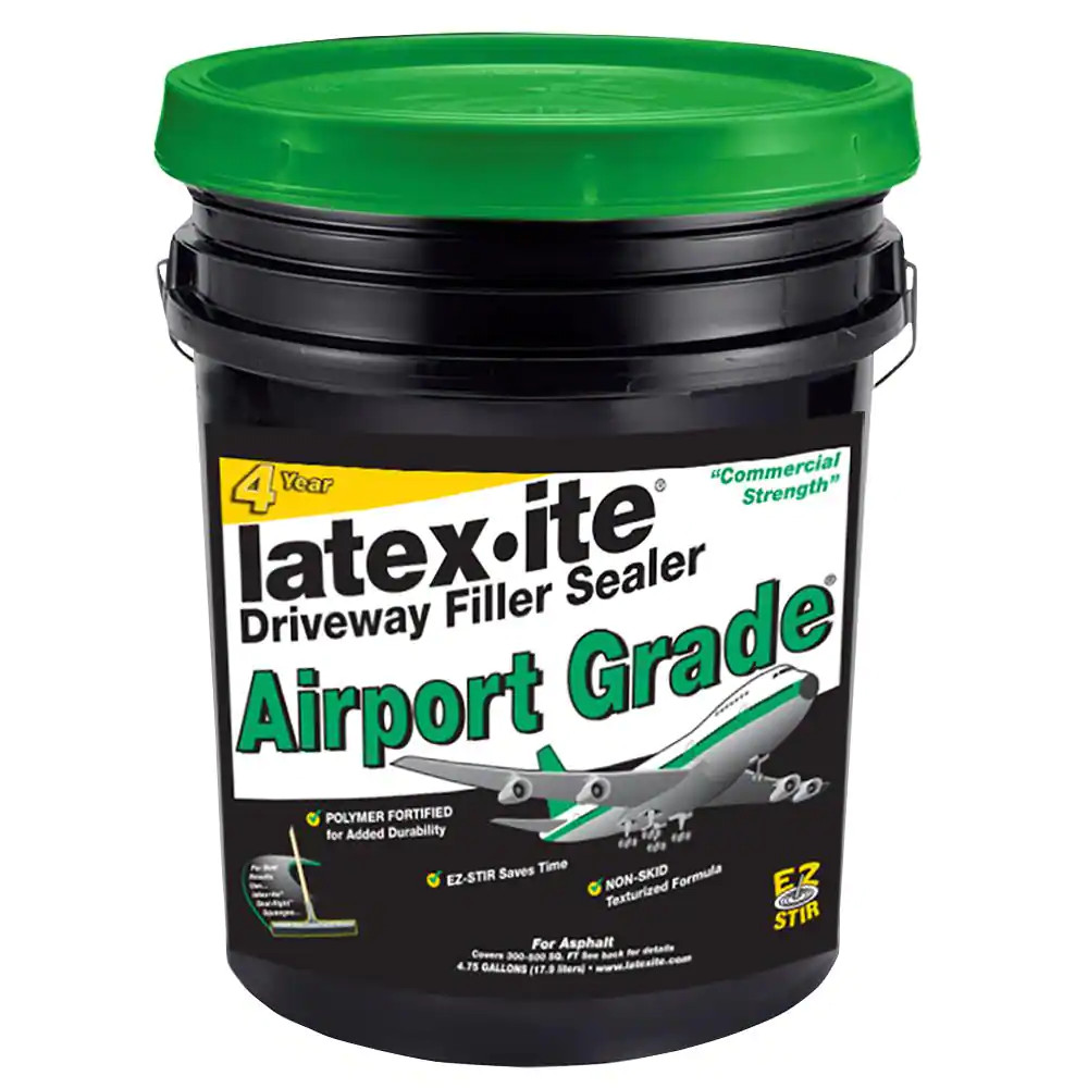 NEW 4.75 Gal. Airport Grade Asphalt Driveway Filler Sealer One-Coat Formula NEW 4.75 Gal. Airport Grade Asphalt Driveway Filler Sealer One-Coat Formula