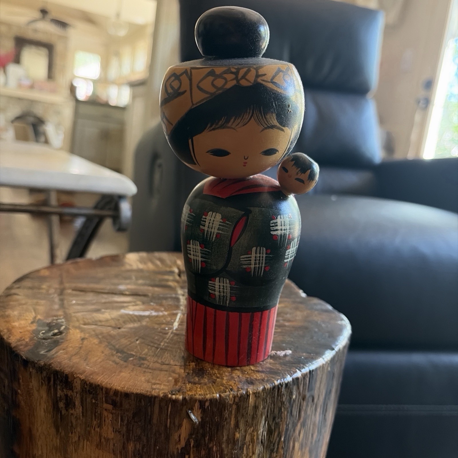 Vintage Carved Wood Japanese Sosaku Koteshi Doll By Artist Miyashita Hajime Vintage Carved Wood Japanese Sosaku Koteshi Doll By Artist Miyashita Hajime