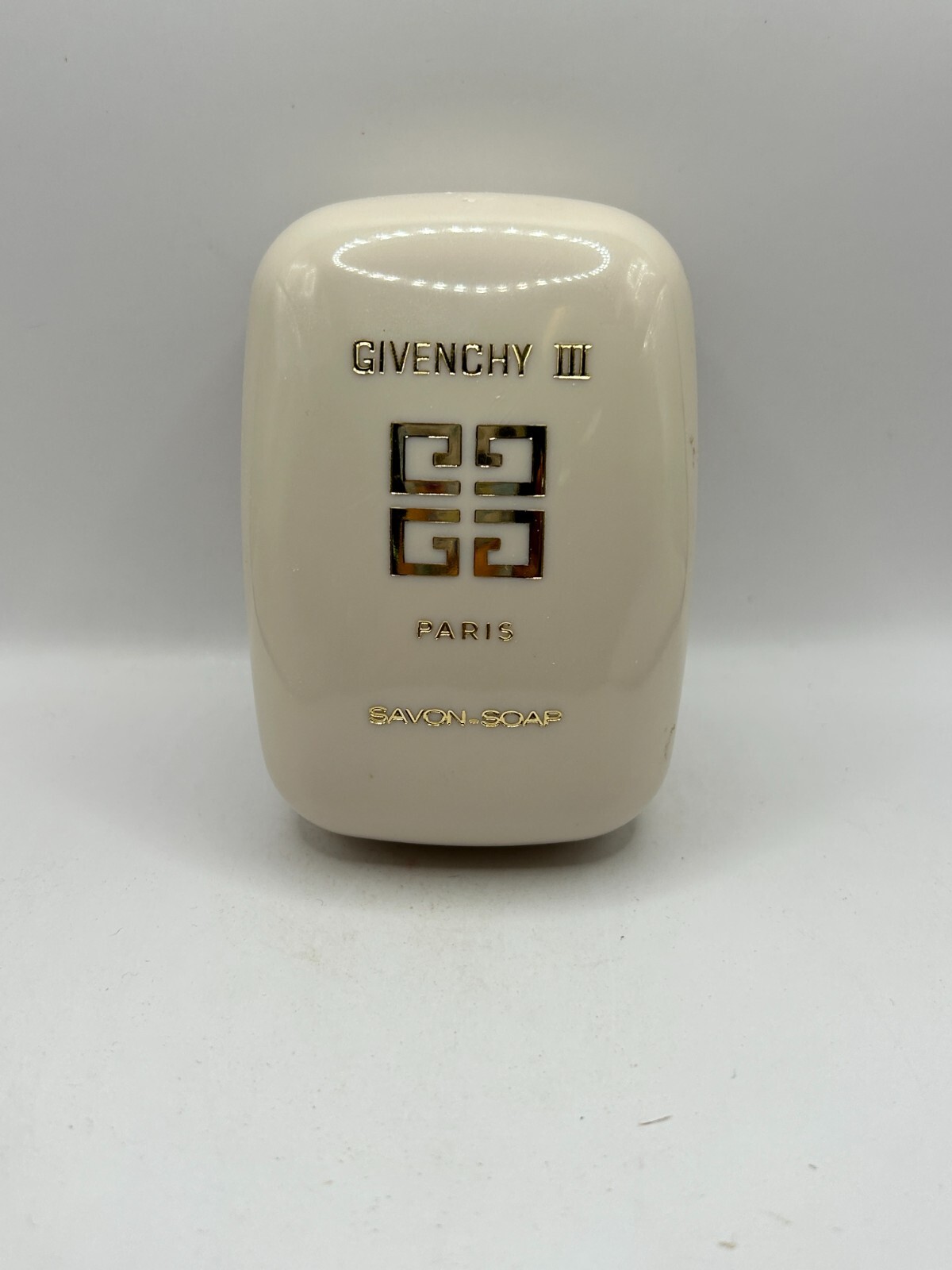 GIVENCHY III 100G VINTAGE SOAP (NEW WITH BOX) GIVENCHY III 100G VINTAGE SOAP (NEW WITH BOX)