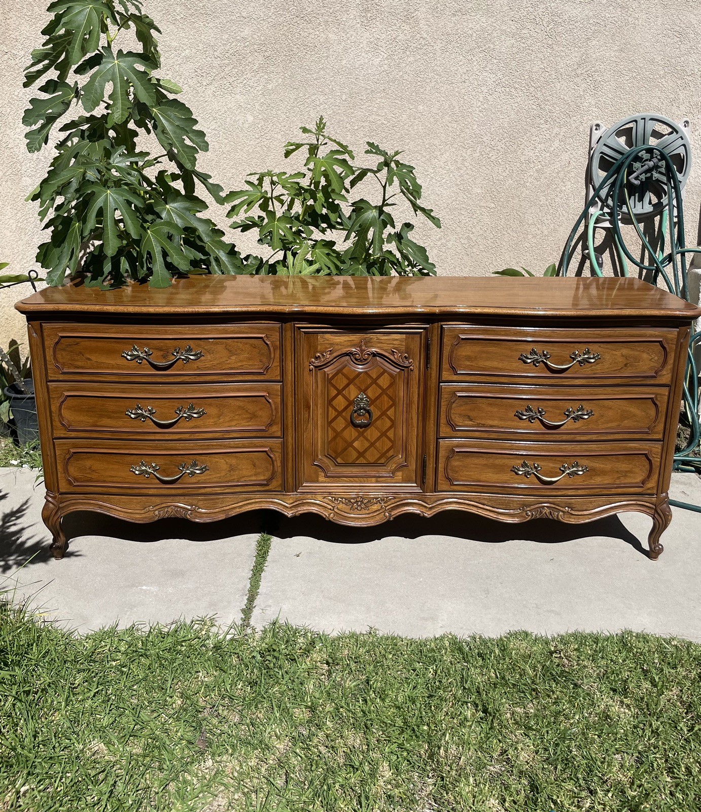 Vintage Thomasville French Provincial 9-Drawer Dresser Sideboard Buffet 77”L