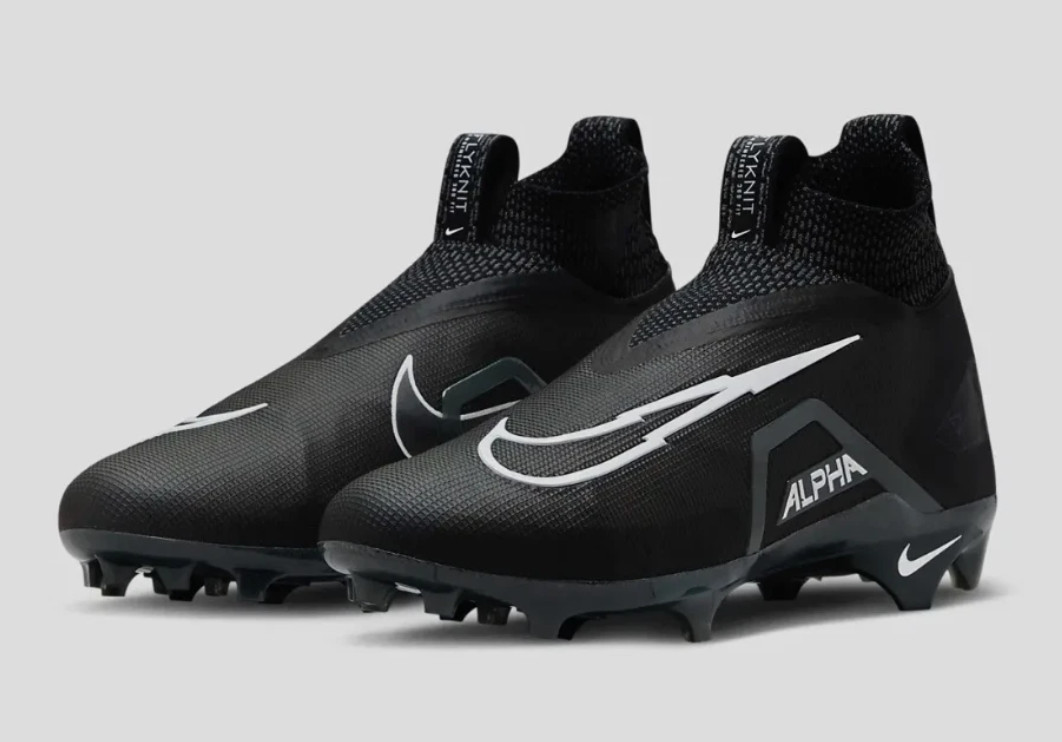 Nike Alpha Menace Elite 3 Football Cleats Men\'s 10.5 Black White CT6648-010 NWOB