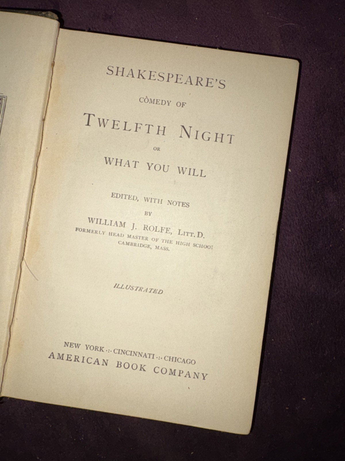 SHAKESPEARE\'S comedy of TWELFTH NIGHT , 1904 Illustrated antique hardback book
