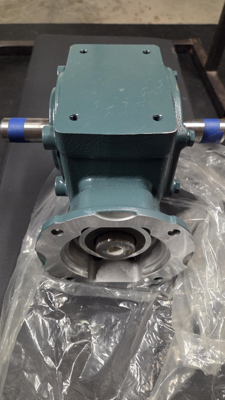 Dodge Tigear 2 26Q50LR56 Gear Reducer 50:1 Ratio 0.95 HP 1-1/8 Dodge Tigear 2 26Q50LR56 Gear Reducer 50:1 Ratio 0.95 HP 1-1/8