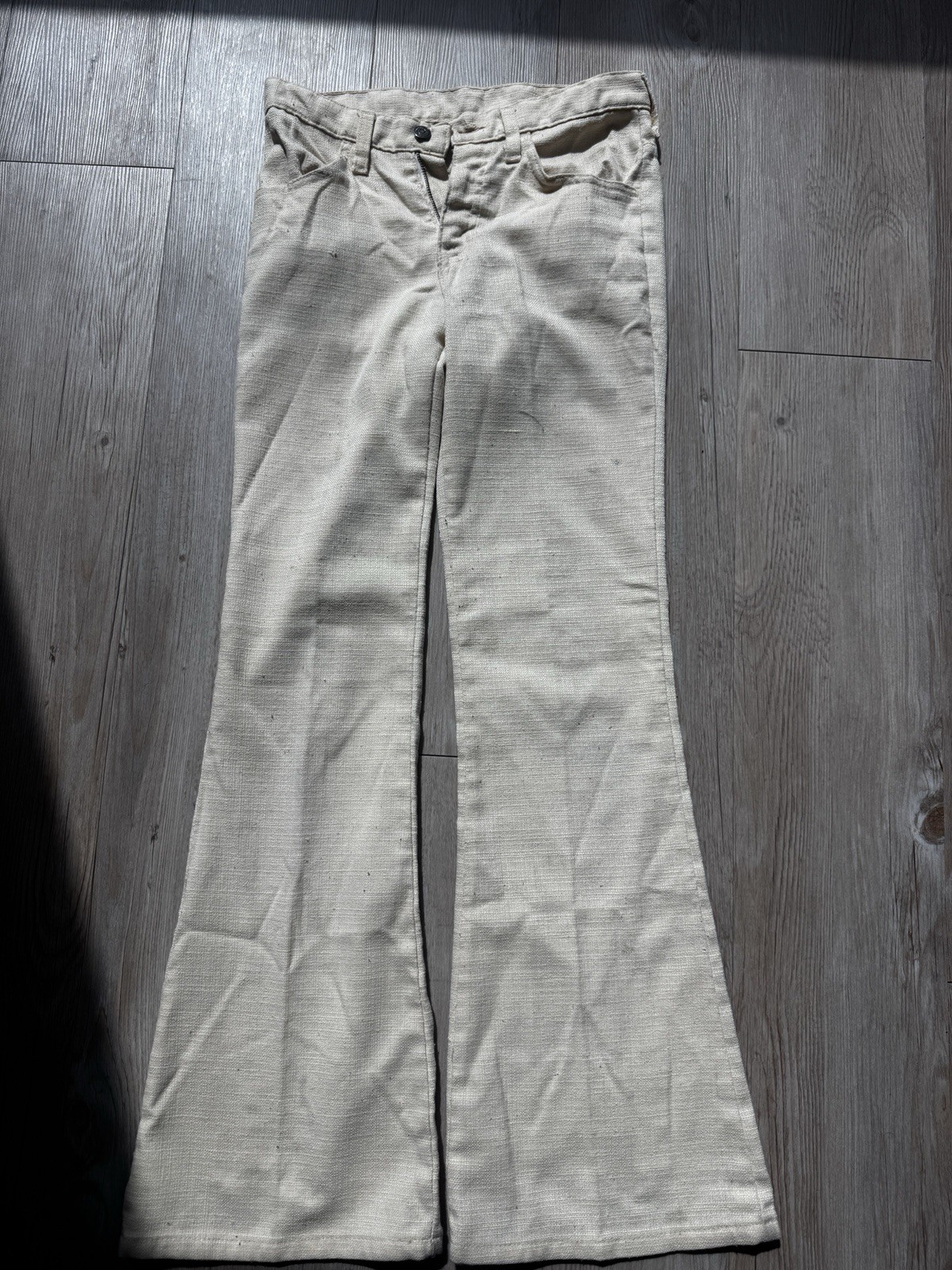Vintage 1970s Levi\'s Cream Hopsack Bell Bottom Flare Pants 28x31