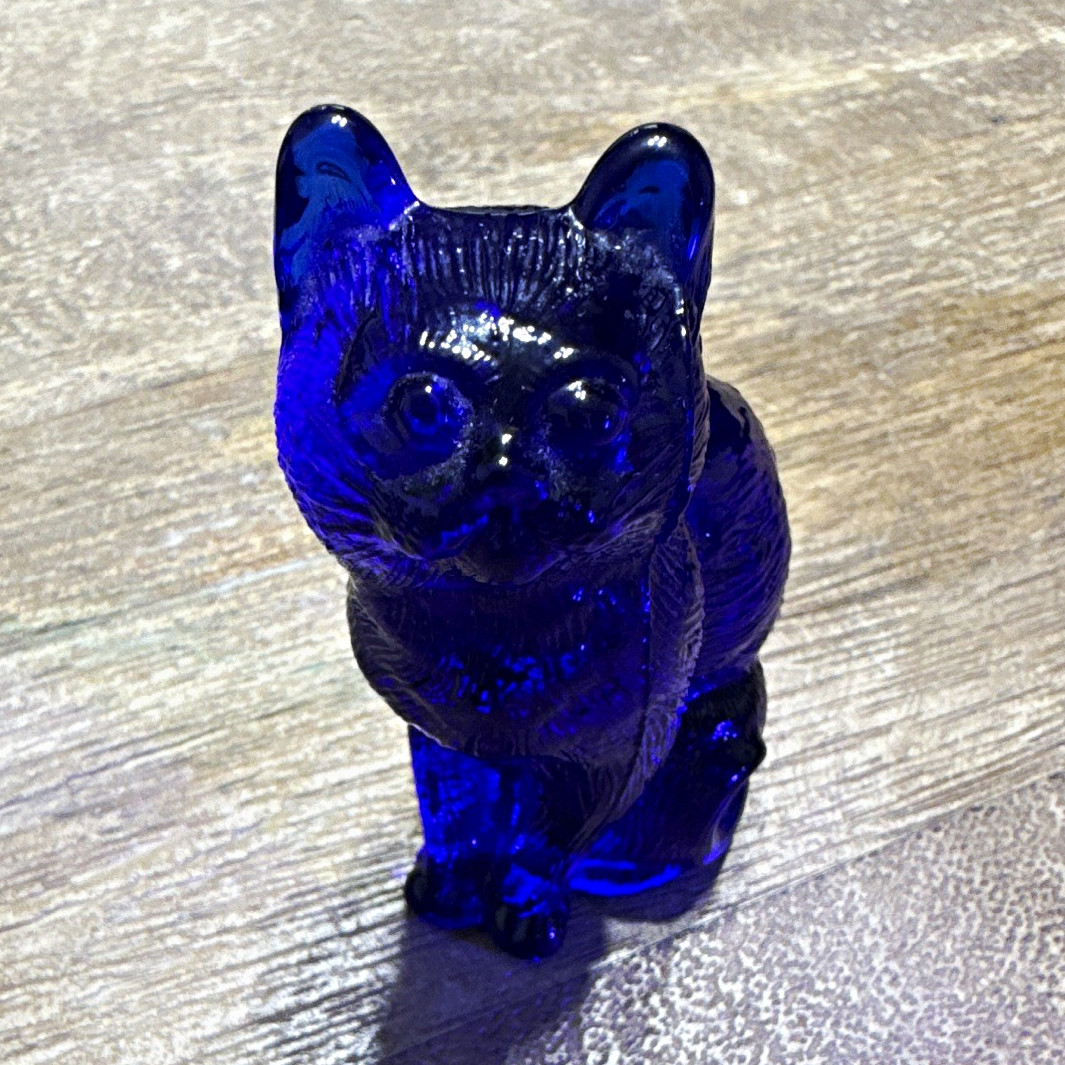 Vintage Mosser ART Glass Cat Sitting Kitty Cobalt Blue 3” Vintage Mosser ART Glass Cat Sitting Kitty Cobalt Blue 3”