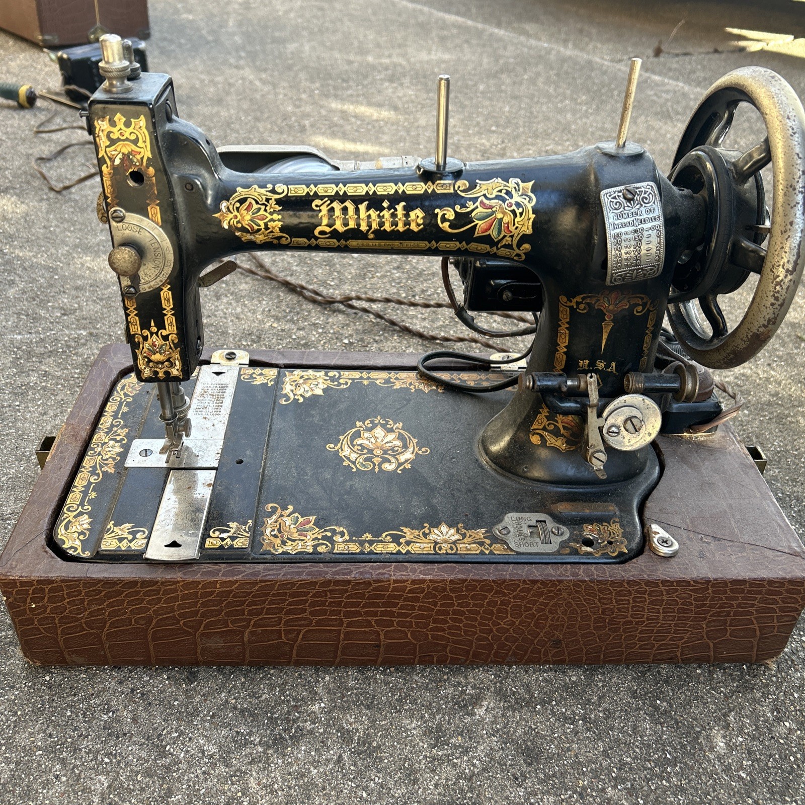 1890s White Rotary Electric Sewing Machine Portable  1643701 Motor Runs