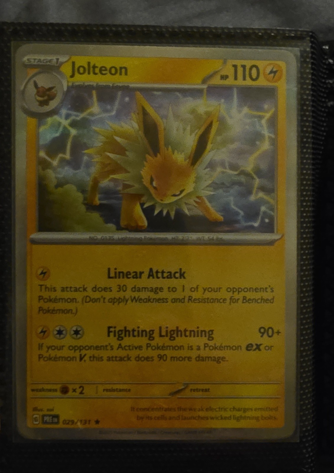Jolteon (Master Ball Pattern) 029/131 Sv: Prismatic Evolutions Holo