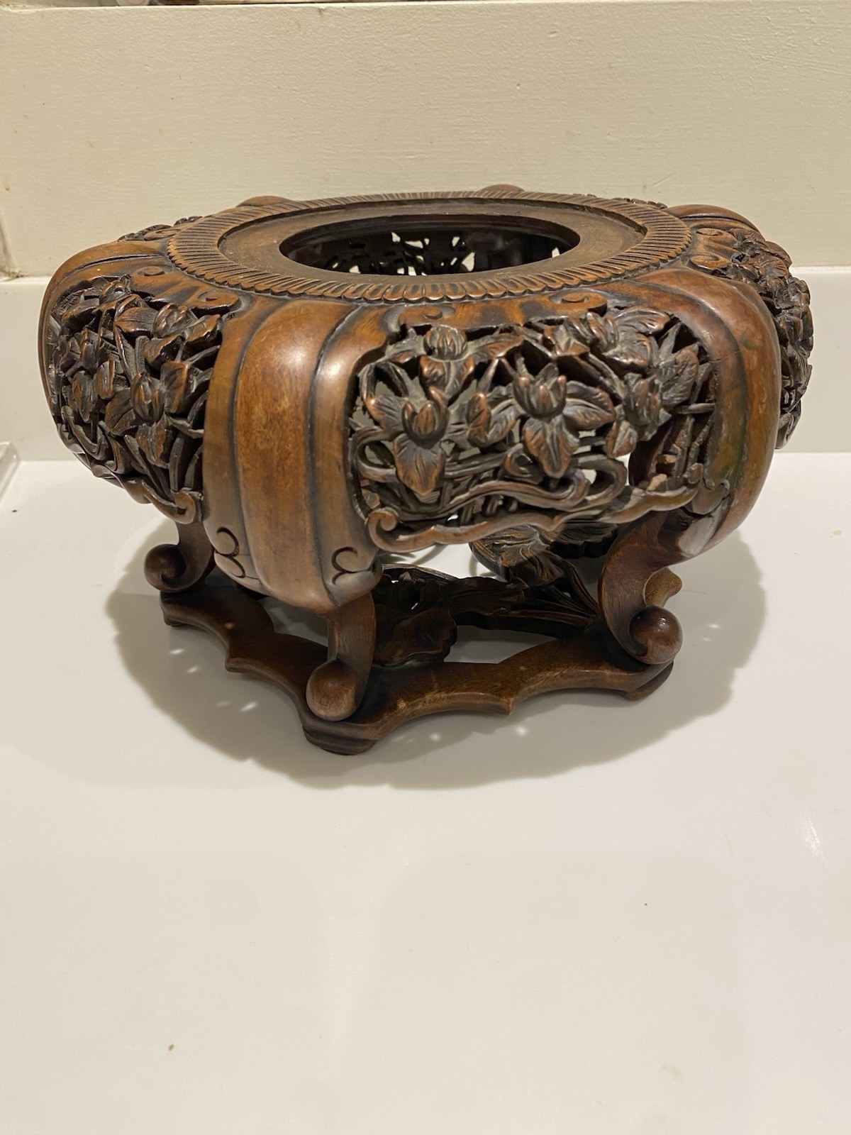 Antique 19C Qing Dynasty Chinese Openwork Handcarved Wooden Stand D28cm Antique 19C Qing Dynasty Chinese Openwork Handcarved Wooden Stand D28cm