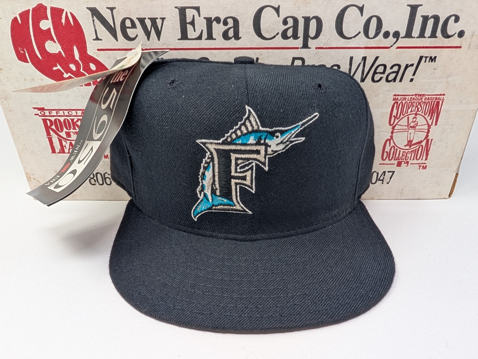 VINTAGE Florida Marlins Hat Cap Fitted 7 1/8 MLB New Era Diamond Collection 90s