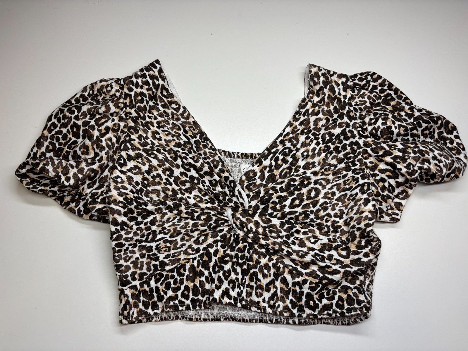 Japna Blouse Large Leopard Animal Print Cropped Puff Sleeves Smocked Knot New