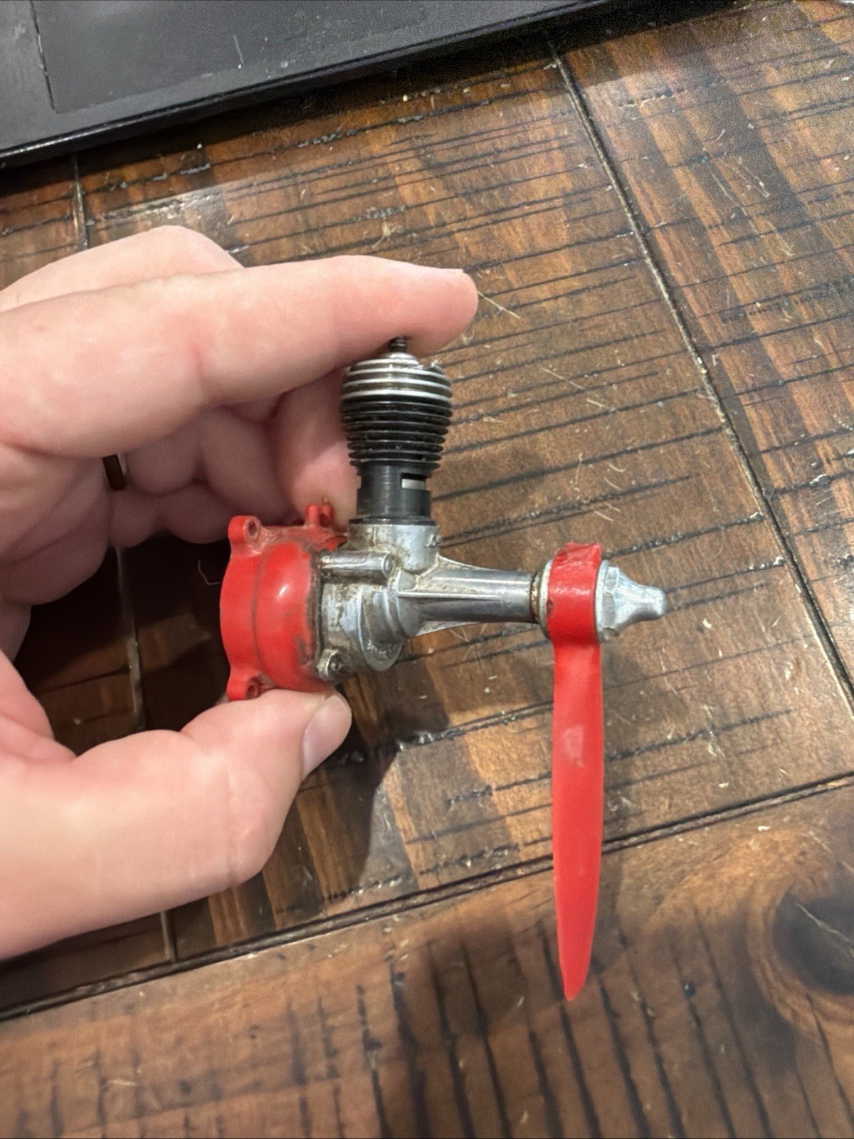 Vintage 1953 Cox .049 Space Bug Jr Thimble Drome Model Airplane Engine Red #190