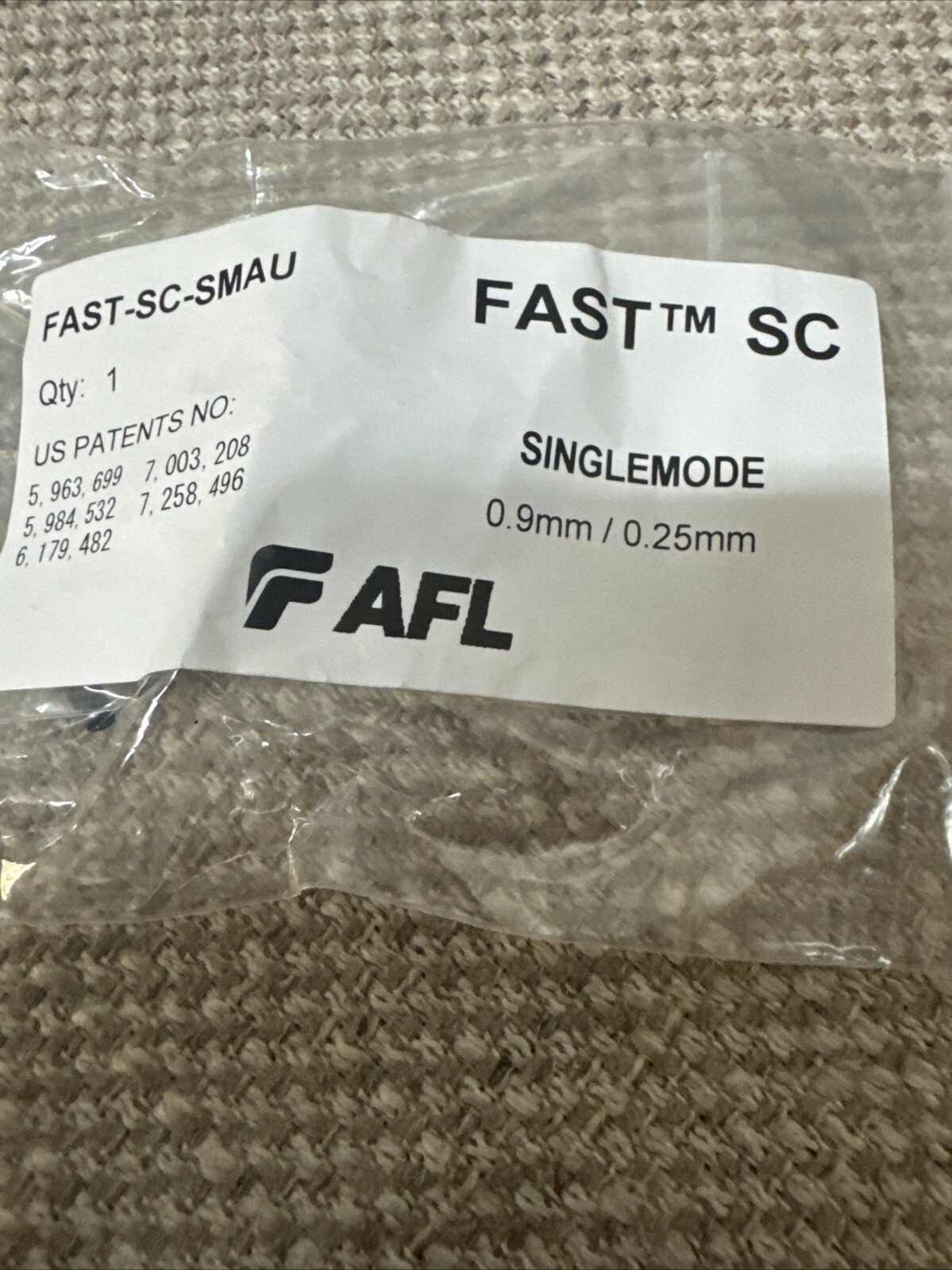 100 AFL FAST CONNECT FAST-SC-SMAU SINGLE MODE CONNECTOR 0.9MM / 0.25MM Qty 100
