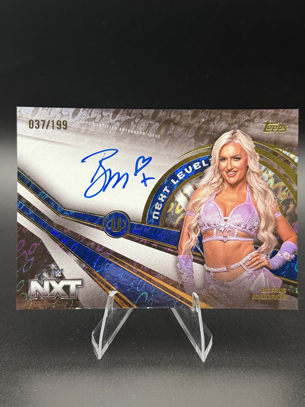 2026 WWE Topps Universe BLAKE MONROE Next Level Autographs Blue Pulse Auto /199