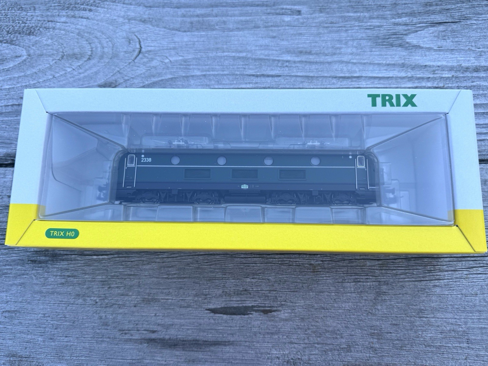 Trix 22749 Serie 23 Electric Locomotive Epoch IV SNCB Belgian National Railway