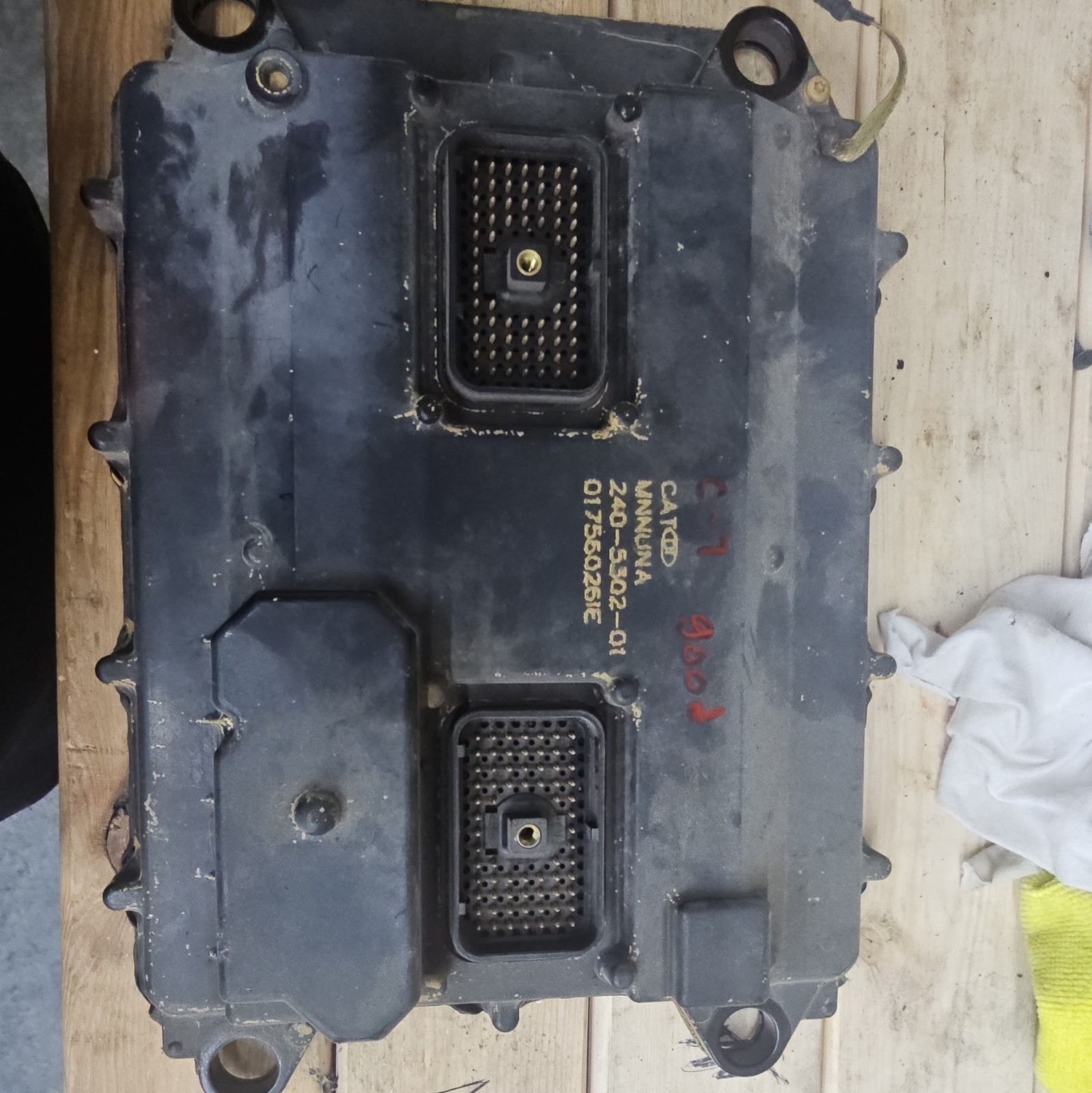 Caterpillar C-7 Ecm 240-5302 Electronic Control Unit.  Good, Used, Tested Good