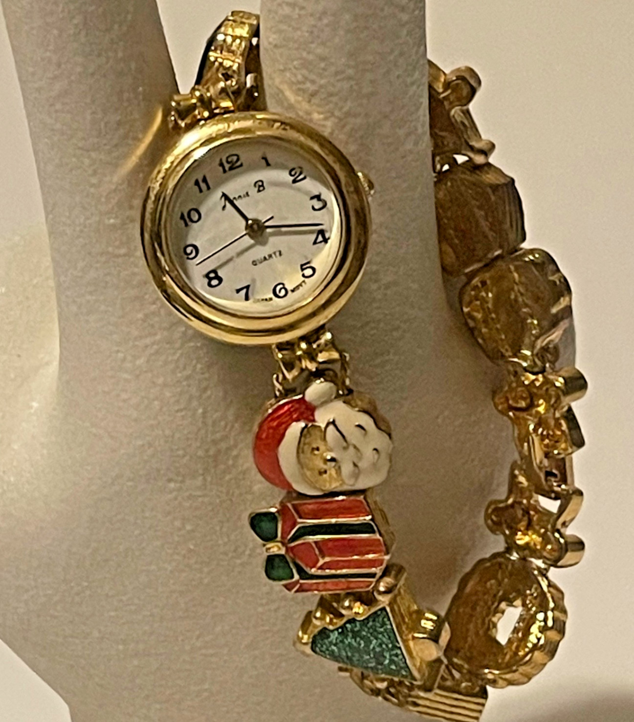 Wristwatch Ladies Vintage WORKS Jennie B Enamel Christmas Charms Slide Bracelet