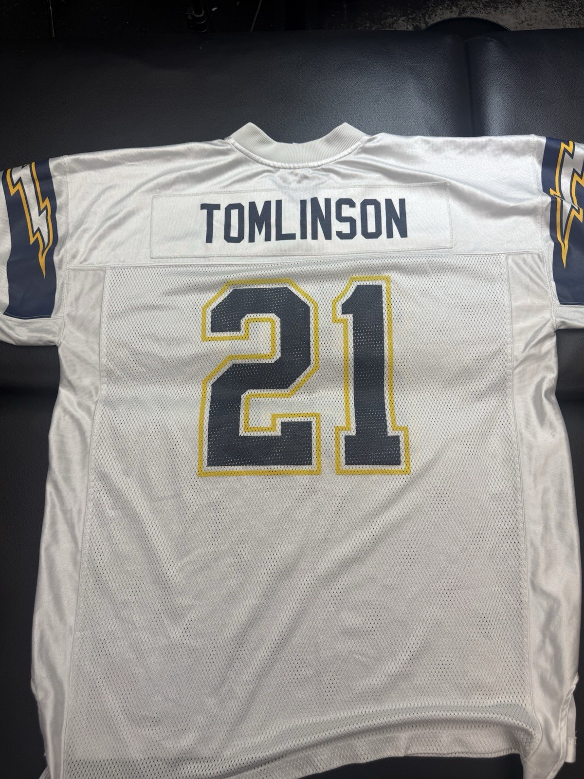 Vintage Y2K Reebok NFL LaDainian Tomlinson #21 San Diego Chargers Jersey XL Whit Vintage Y2K Reebok NFL LaDainian Tomlinson #21 San Diego Chargers Jersey XL Whit