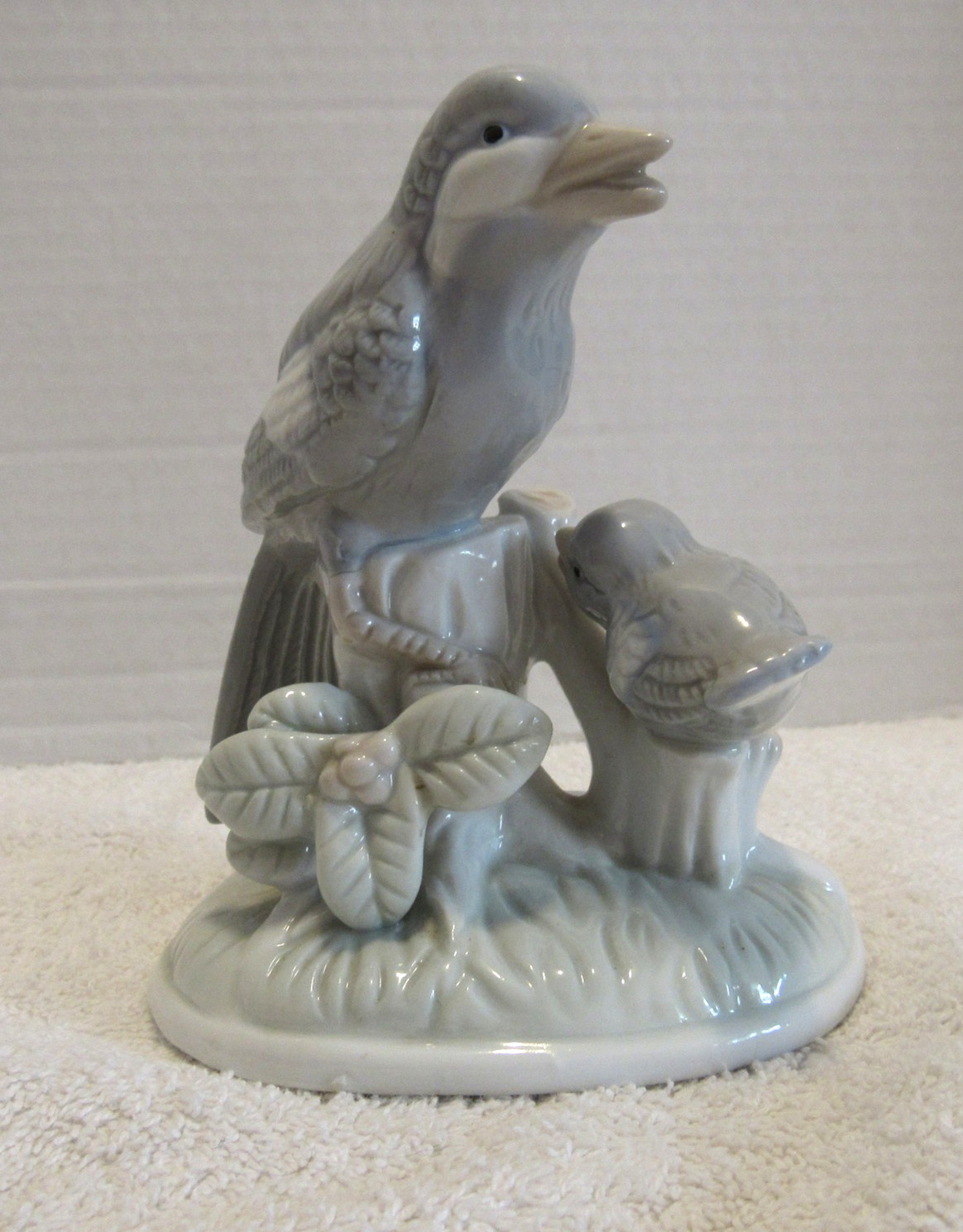 Vintage Mother Bird And Baby Porcelain Figurine
