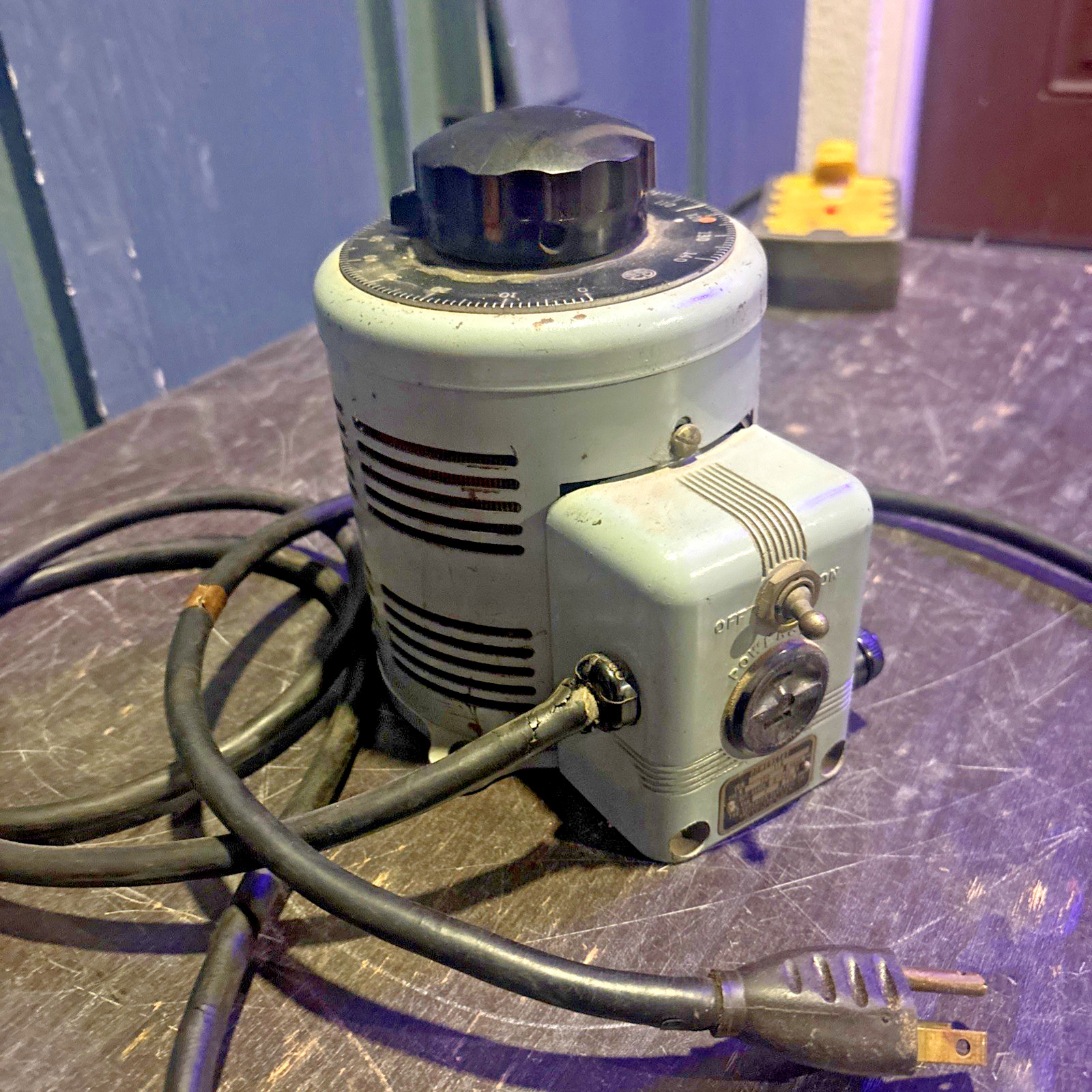 Superior Powerstat 3PN116C Variable Autotransformer 120V 0-140V WORKS - Video