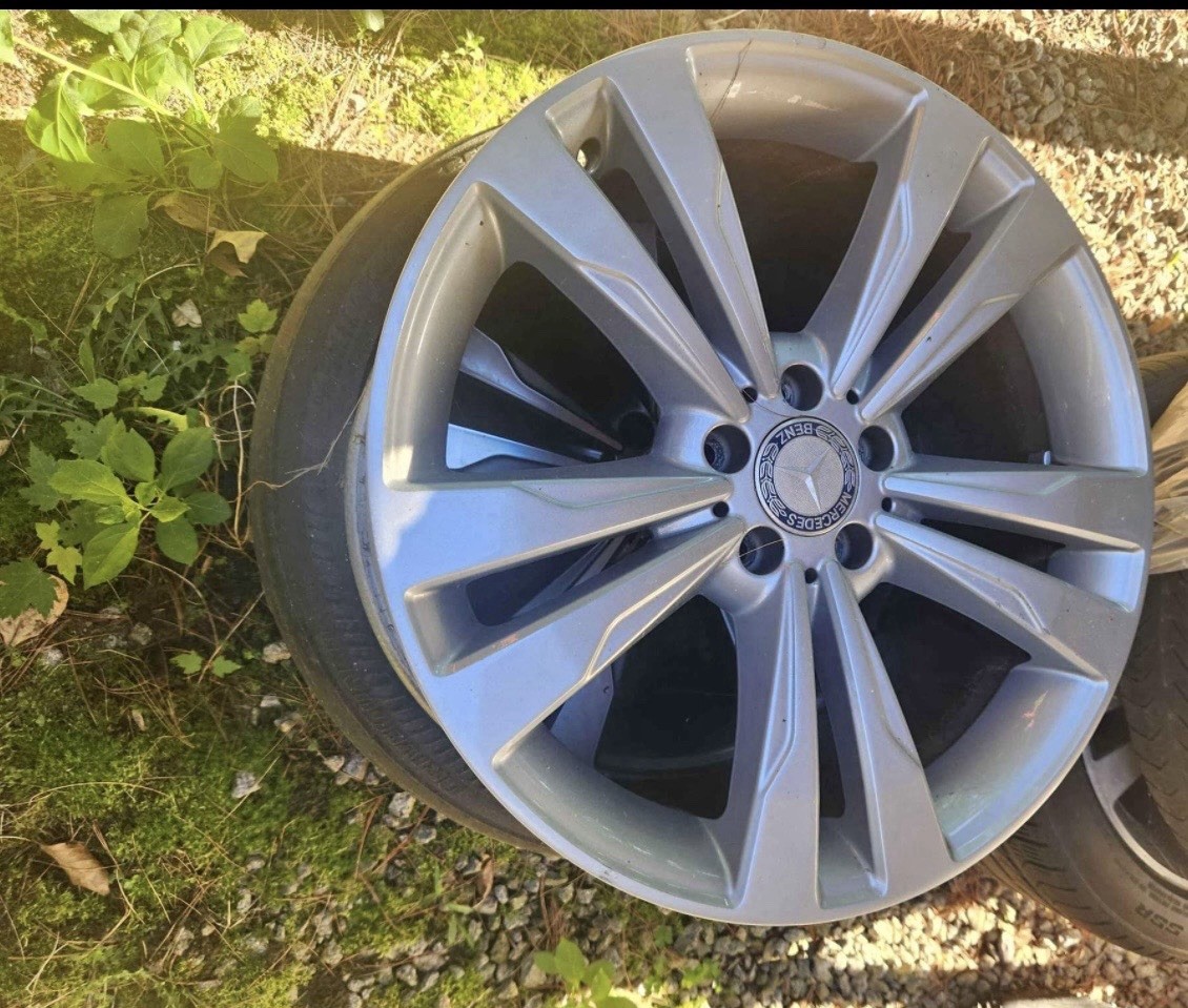 Selling My Mercedes wheel