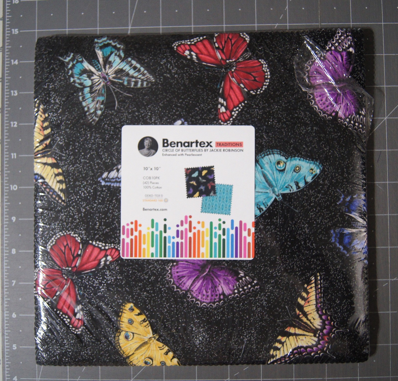 Benartex Circle of Butterflies 10\ Benartex Circle of Butterflies 10\