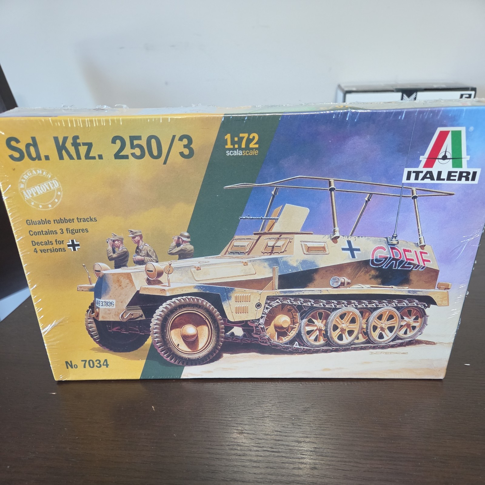 Italeri Sd. Kfz. 250/3 Half-Track 1:72 Scale Plastic Model Kit 7034 Italeri Sd. Kfz. 250/3 Half-Track 1:72 Scale Plastic Model Kit 7034
