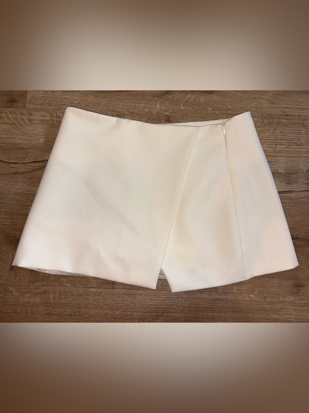 Zara Off White Asymmetrical Wrap Mini Skort size medium Zara Off White Asymmetrical Wrap Mini Skort size medium