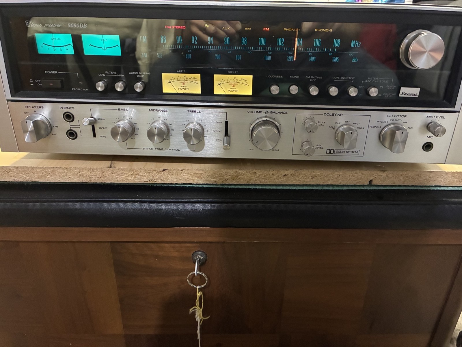 Sansui 9090DB AM/FM Stereo Receiver Excellent Working Condition