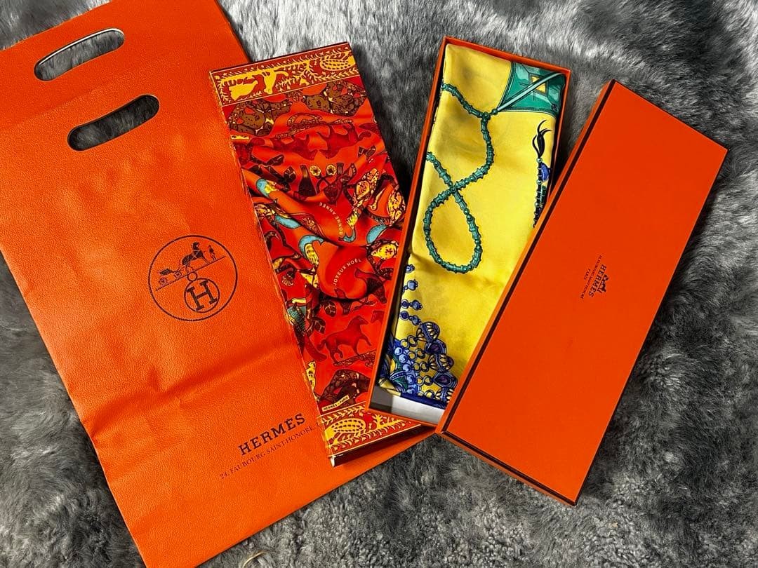 Hermes Carre 90 Silk 100% Scarf PARURES DES SABLES with BOX Paper Bag Hermes Carre 90 Silk 100% Scarf PARURES DES SABLES with BOX Paper Bag