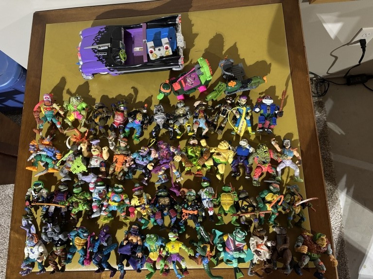 Teenage Mutant Ninja Turtles Vintage 47 Figure Lot and Vehicles