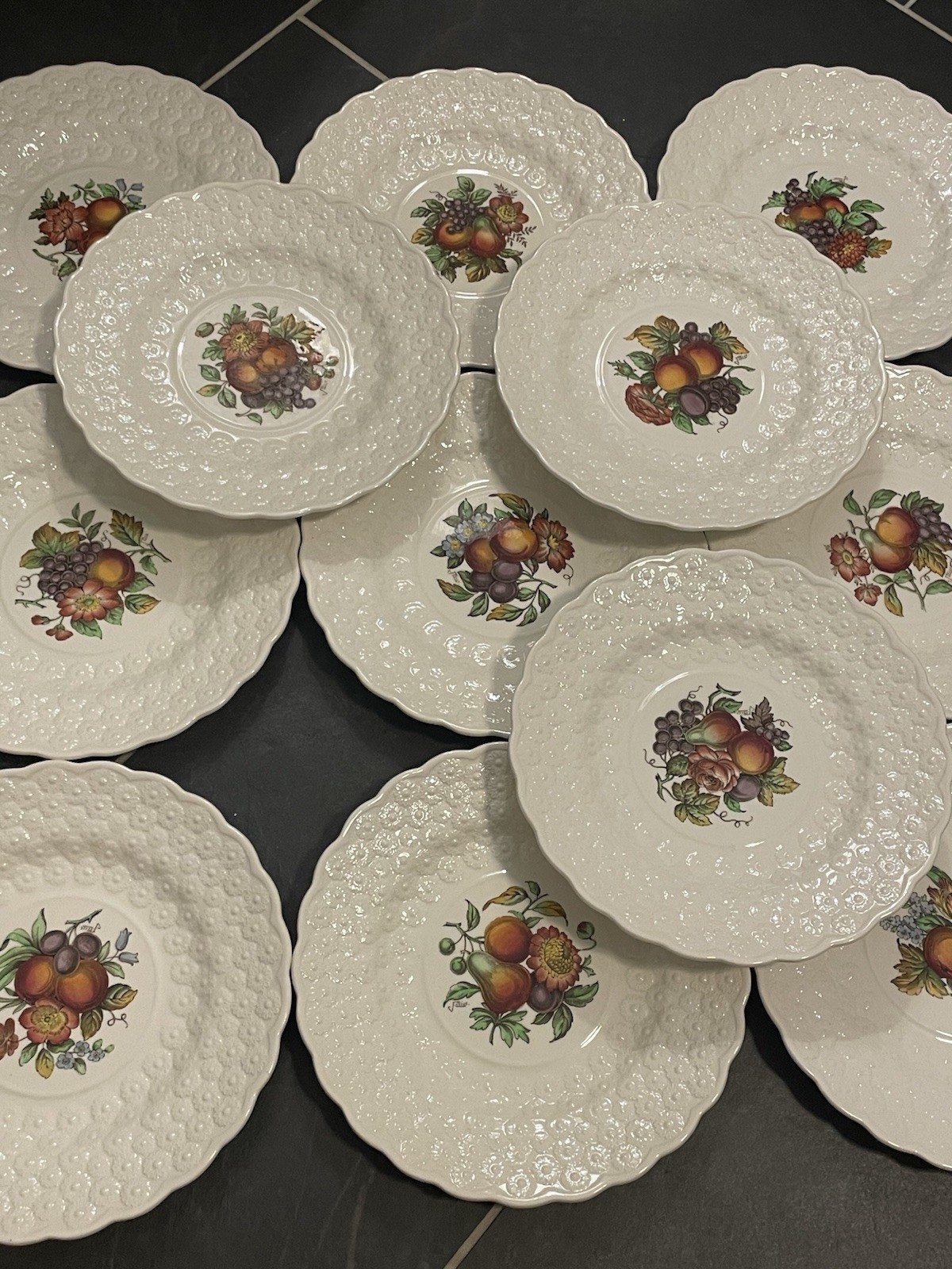 Vtg. Alden Copeland Spode 9” Luncheon Plates Daisy Embossed Set Of 12 Numbered