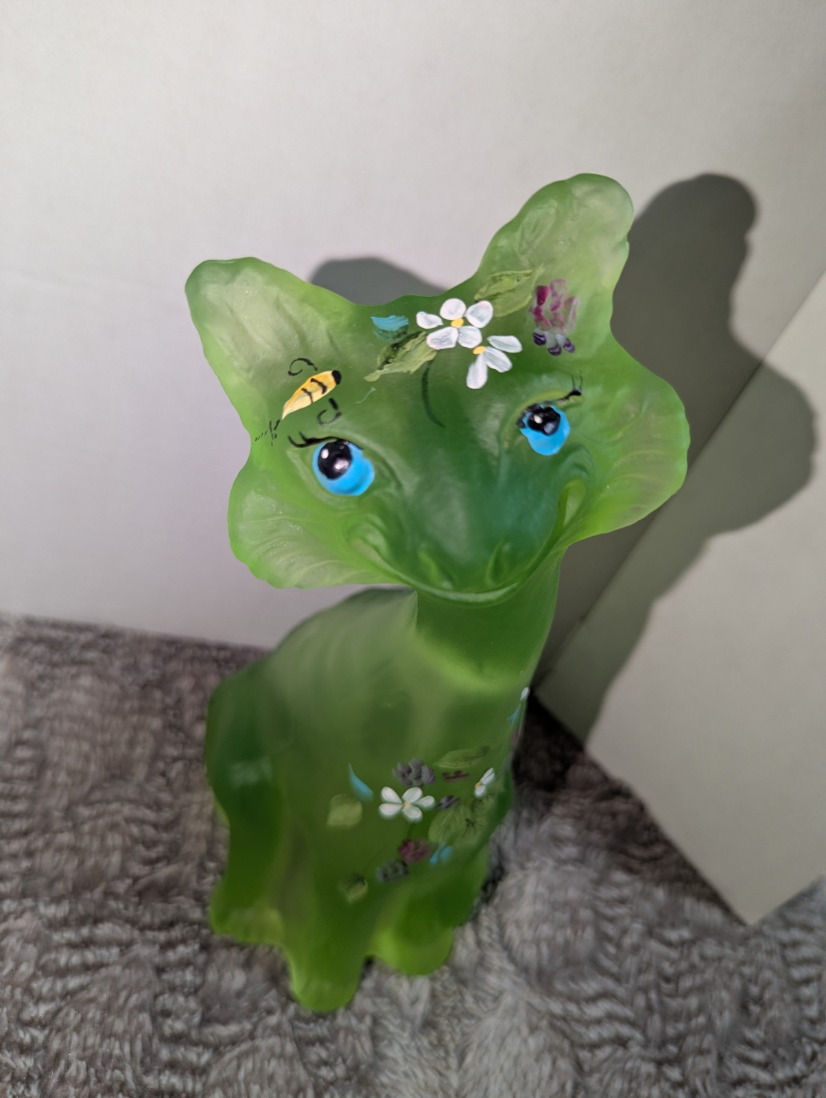 Fenton Uranium Art Glass Alley Cat . High 11