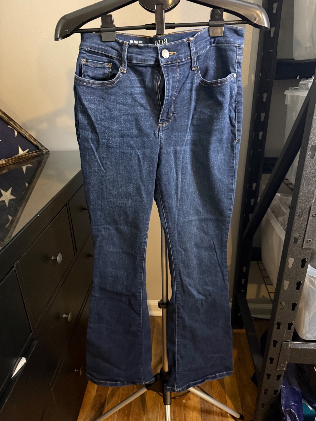 a.n.a. High Rise Flare Jeans Women\'s Size 10 Dark Wash Stretch Denim a.n.a. High Rise Flare Jeans Women\'s Size 10 Dark Wash Stretch Denim