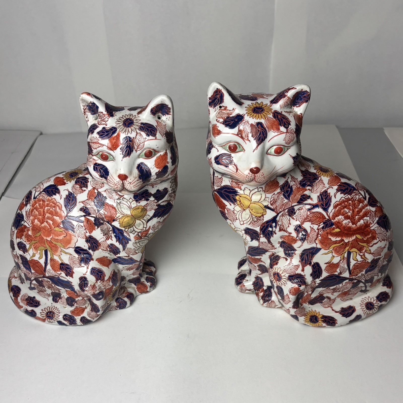 Antique Early 20th Century Chinese Imari Ceramic Twin Cats 11” Yi Qian Tang Antique Early 20th Century Chinese Imari Ceramic Twin Cats 11” Yi Qian Tang
