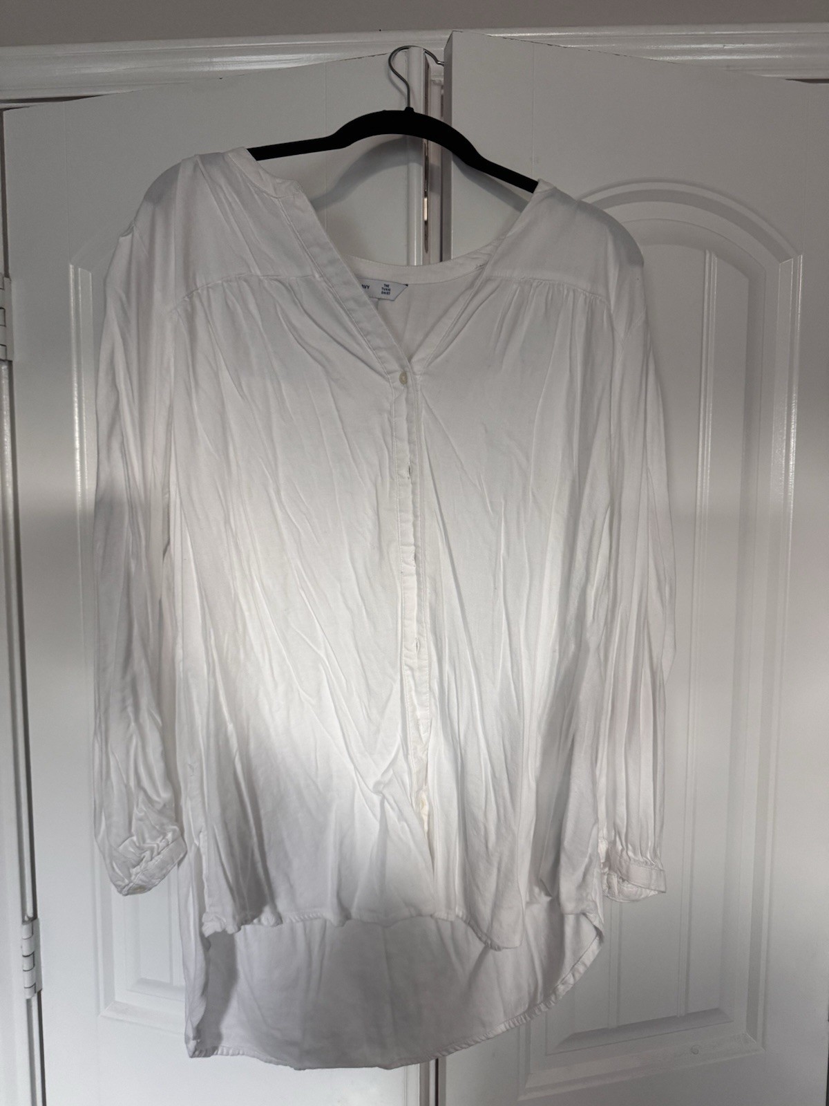 Old Navy Women’s XL White Solid Long Sleeve V-Neck Button Blouse Top