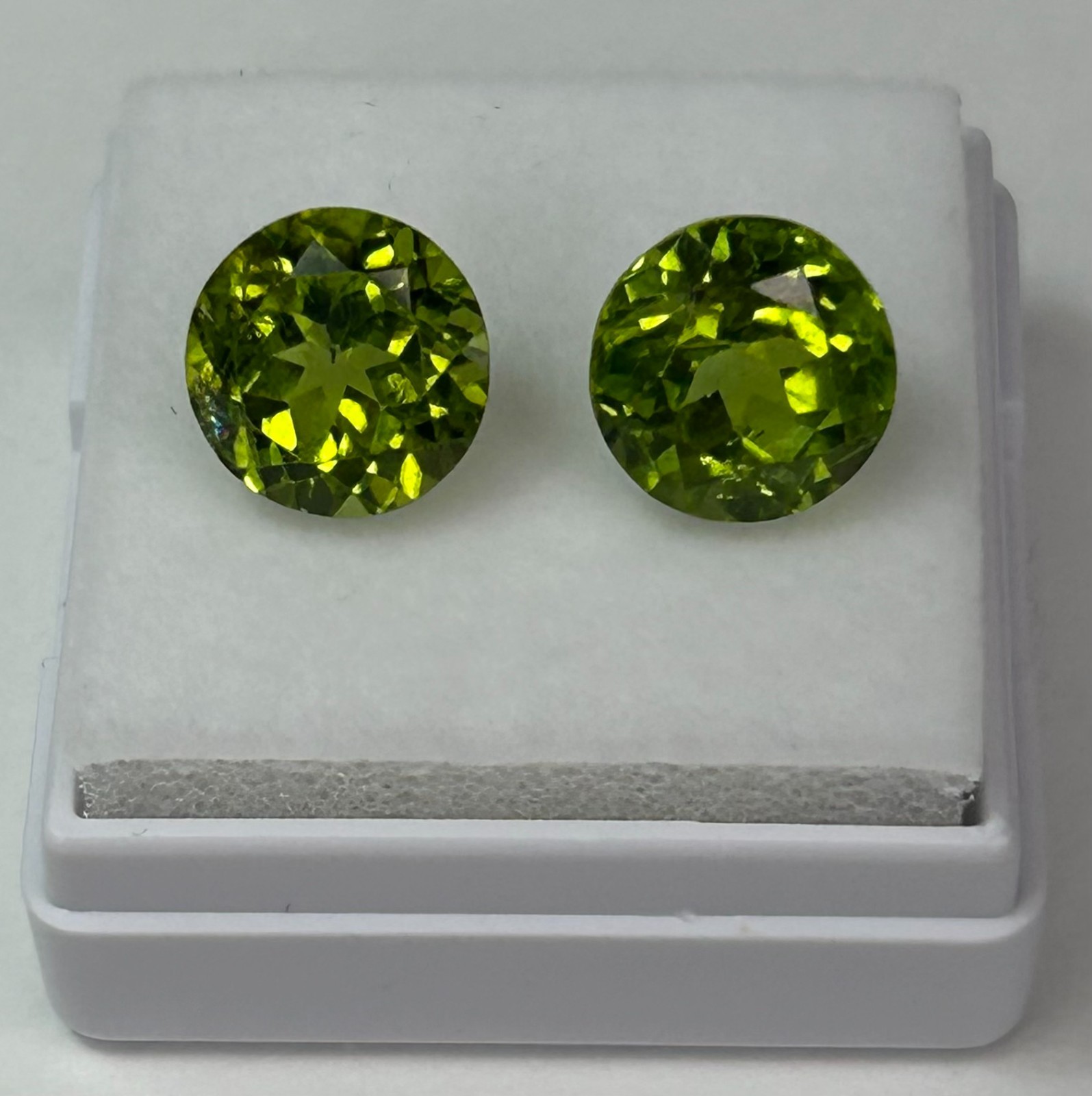 NATURAL Pakistani Peridot Matched Pair 6.69 CTW Round Cut Loose Gemstones