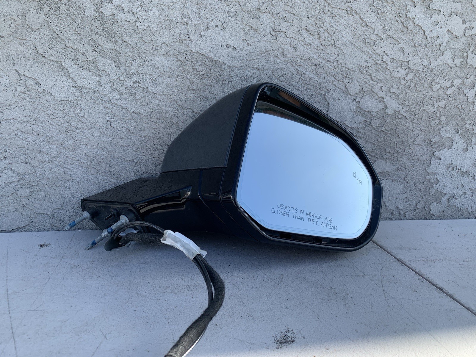 22-24 Rivian R1T R1S Right Passenger Side Mirror 22-24 Rivian R1T R1S Right Passenger Side Mirror