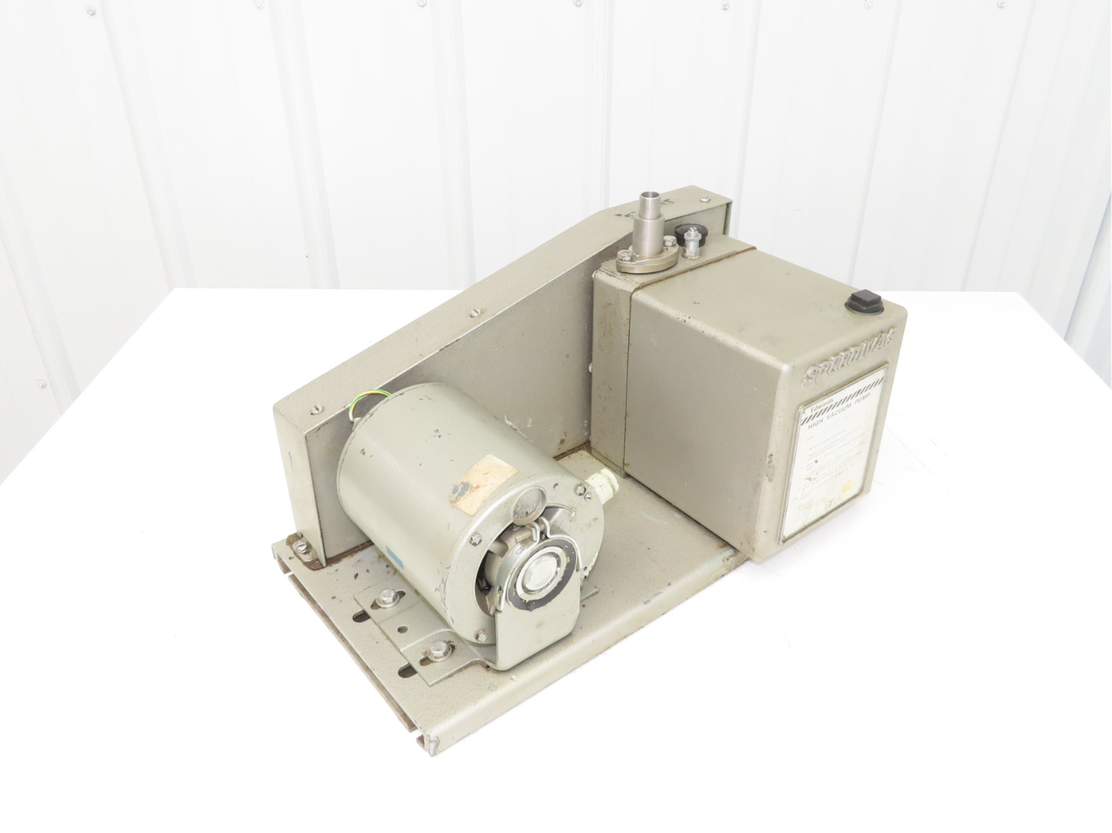Edwards Speedivac ED100 Belt Drive Rotary Vacuum Pump 2-Stage 6CMH 230/460V 3PH
