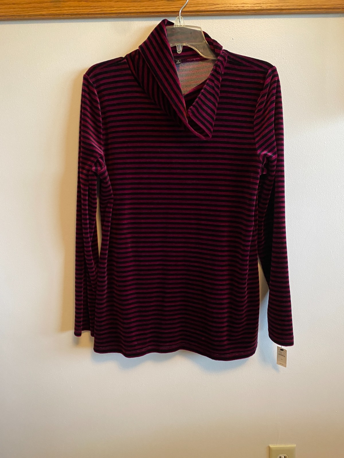 Talbots NWT Cowl Neck Soft & Cozy Stripe Black and Fuchsia Medium