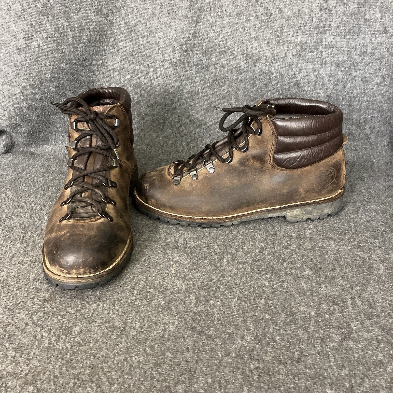 VTG Eddie Bauer Boots Men\'s 11 M Brown Leather Hiking Outdoor Vibram Ankle VTG Eddie Bauer Boots Men\'s 11 M Brown Leather Hiking Outdoor Vibram Ankle