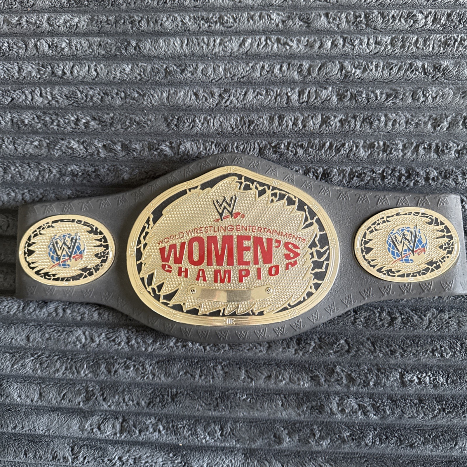 WWE Jakks Pacific 2006 WOMEN\'S Wrestling Champion Foam Title Belt WWF WWE Jakks Pacific 2006 WOMEN\'S Wrestling Champion Foam Title Belt WWF
